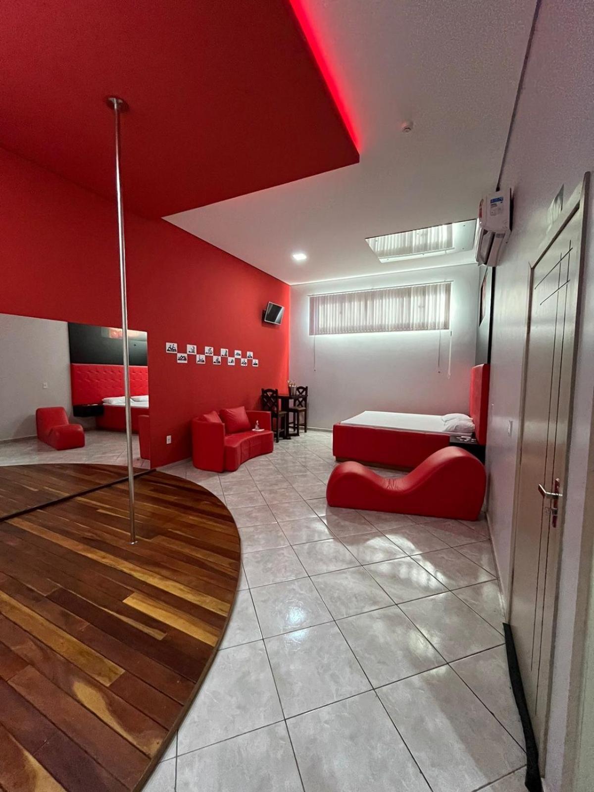 Fetiche Motel Presidente Medici  Екстериор снимка